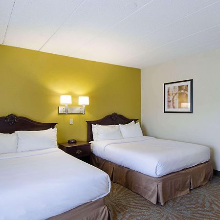 Quality Inn & Suites Worcester Buitenkant foto