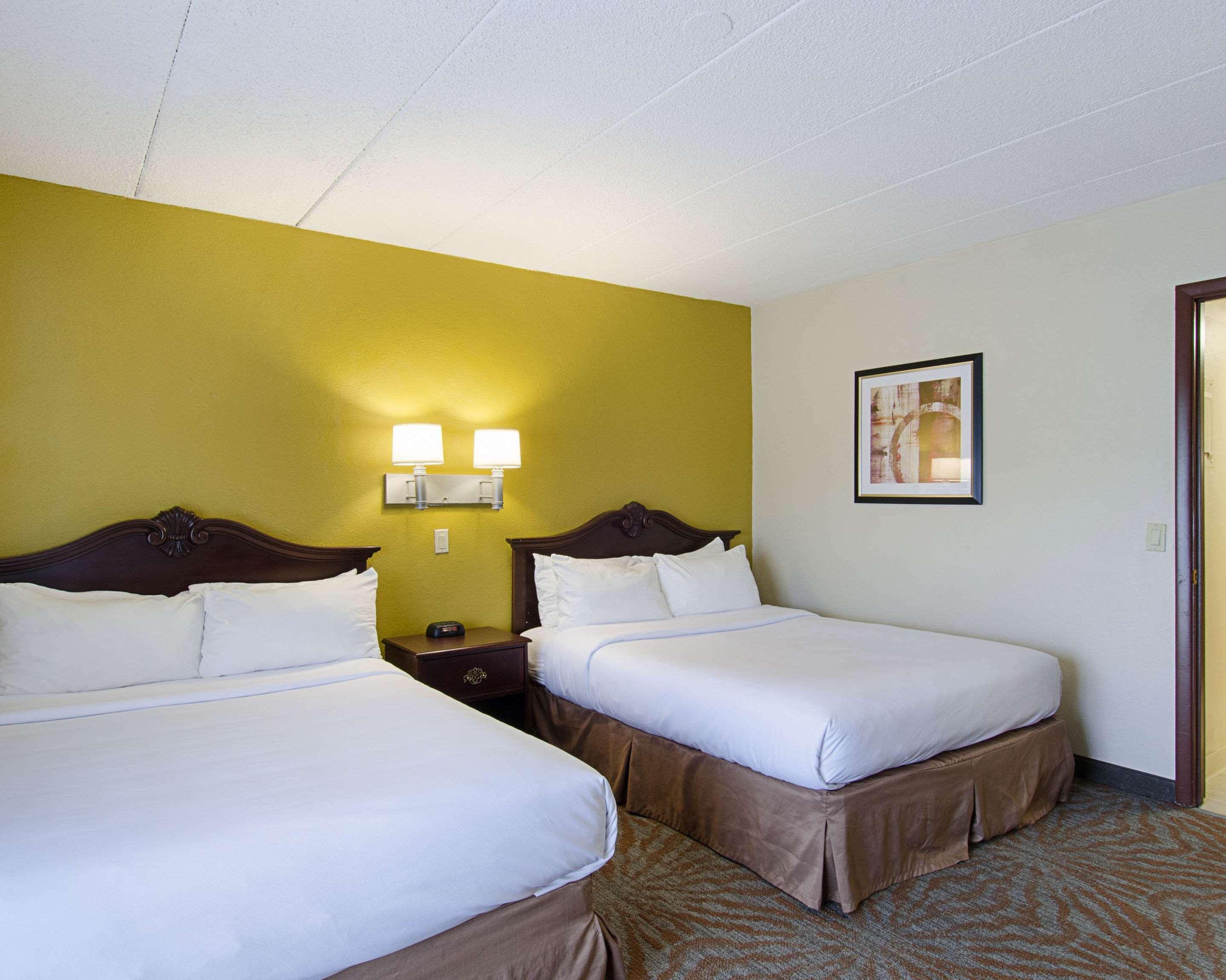 Quality Inn & Suites Worcester Buitenkant foto