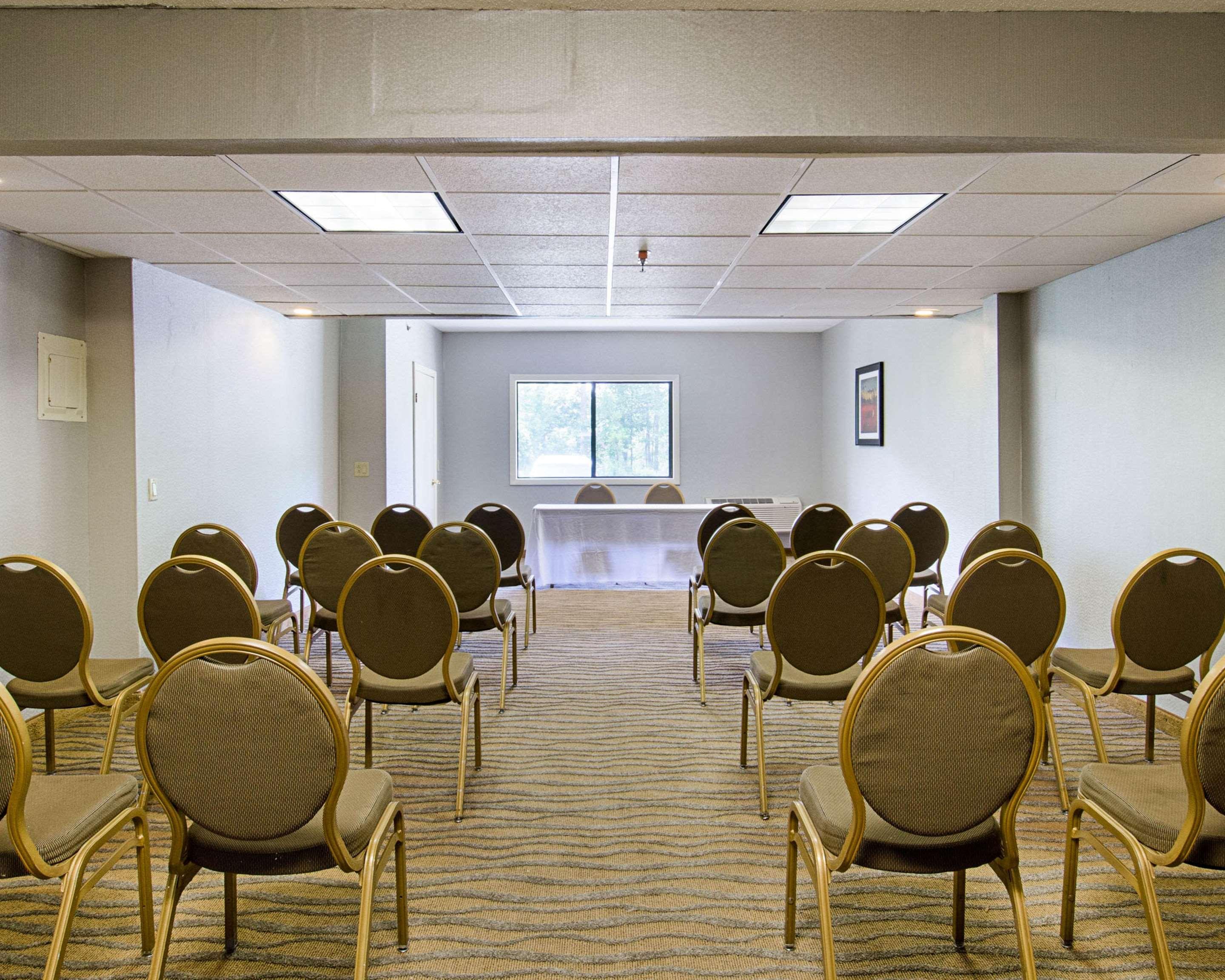 Quality Inn & Suites Worcester Buitenkant foto
